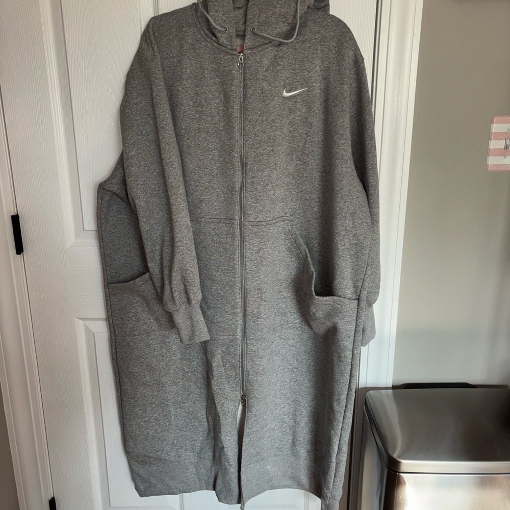 Nike Heather Gray Zip-Up Hoodie